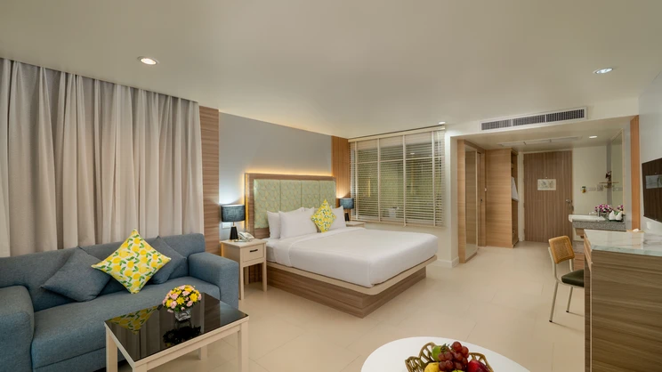 Grand Deluxe Beach Front